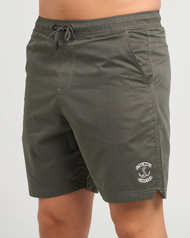 The Mad Hueys Skull Anchor 18" Volley Short