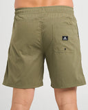 The Mad Hueys Skull Anchor 18" Volley Short